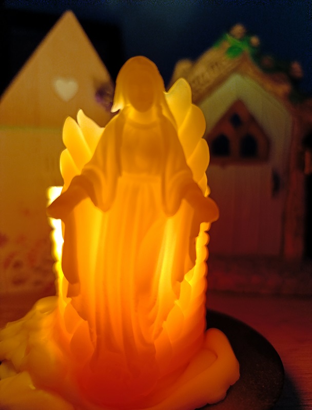 svíčka Panna Maria